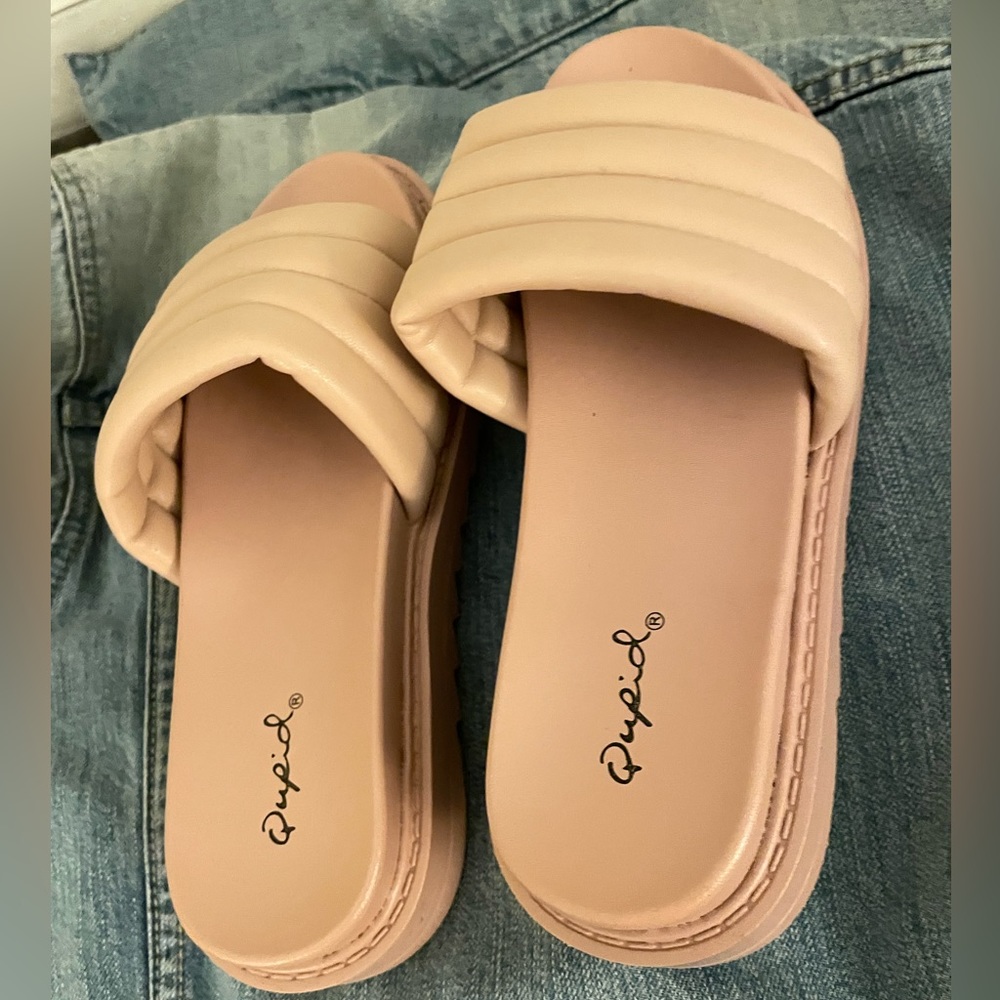 Nude/Pinkish Slides, Never worn,  super cute go-to shoe for summer